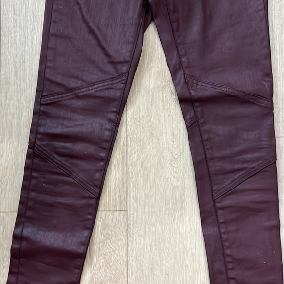 AG Adriano Goldschmied Moto Zipper Legging 29” Inseam Size 26R in Burgundy Wine - Picture 8 of 12